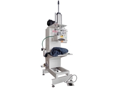 Machine à froisser les jeans