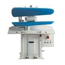 Les vêtements automatiques de vapeur verticale pressent la machine 220V